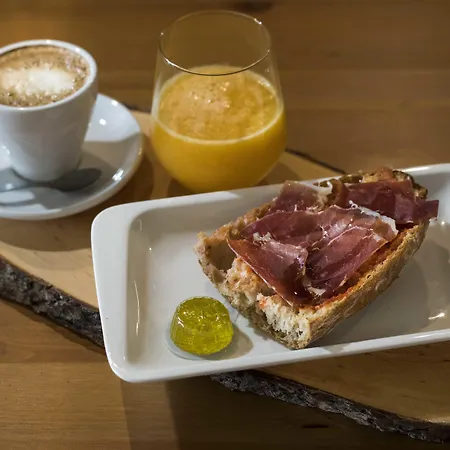 Dukes Playa de Bascuas