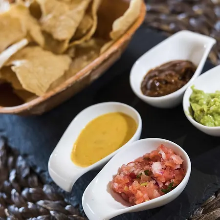 Dukes Playa de Bascuas